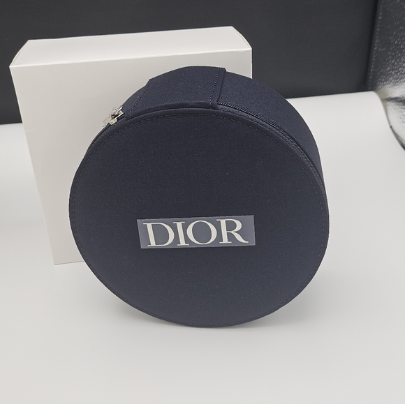 Brand new authentic Dior Vanity/keepsake round box in black - Picture 4 of 17